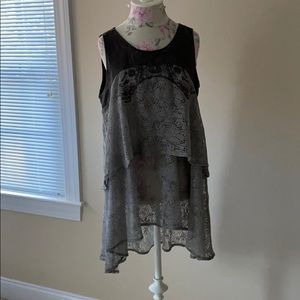 NWT Tiered top